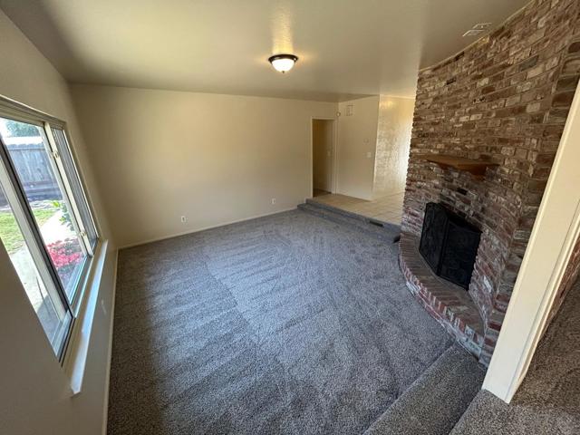 840 Archer Street, Salinas CA: https://media.crmls.org/mediaz/6d4e5808-b3d2-411f-9581-f12c459a6350.jpg
