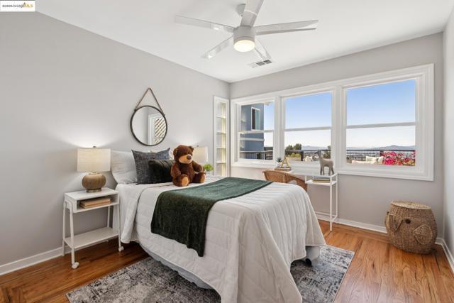 6338 Arlington Blvd, Richmond CA: https://media.crmls.org/mediaz/6d510ba4-8268-4d9d-9e06-ee2432f0d274.jpg