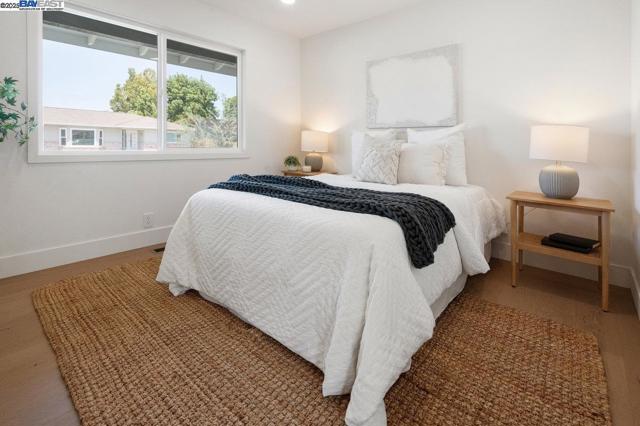 2662 Tuliptree Ln, Santa Clara CA: https://media.crmls.org/mediaz/6d52dac9-bd0d-458f-b101-fbeedcc6970c.jpg