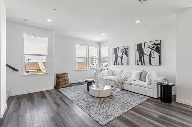 1966 Tarob Court, Milpitas CA: https://media.crmls.org/mediaz/6d537a71-9ca3-4da1-9a97-655209ded1ca.jpg