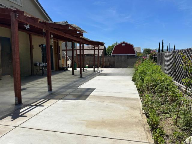 1646 Foxtail Court, Hollister CA: https://media.crmls.org/mediaz/6d545665-5823-4953-8d42-feb4897b8329.jpg