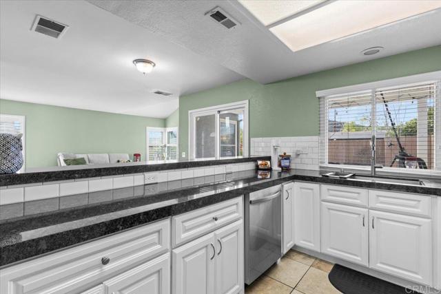 10250 New Bedford Court, Lakeside CA: https://media.crmls.org/mediaz/6d54dcb6-da01-423f-88b0-9c9527b7ec28.jpg