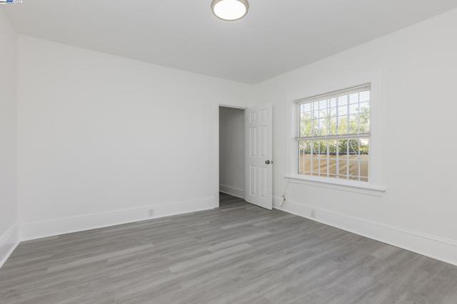 1322 83Rd Ave, Oakland CA: https://media.crmls.org/mediaz/6d55c6df-0e2f-42d5-8f36-3f2ff560213f.jpg