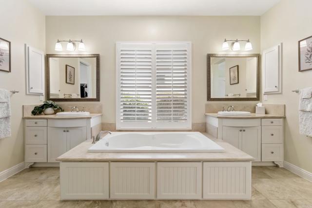 Detail Gallery Image 30 of 52 For 7062 Crystalline Dr, Carlsbad,  CA 92011 - 4 Beds | 2/1 Baths