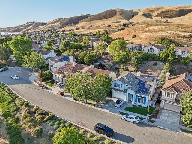 743 Promenade Lane, San Jose CA: https://media.crmls.org/mediaz/6d56b950-661a-41be-a064-0c78bde120c6.jpg