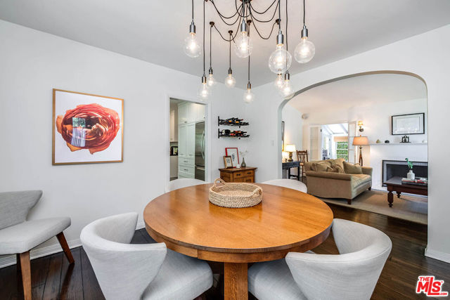 4150 Elmer Avenue, Studio City CA: https://media.crmls.org/mediaz/6d56da5d-34d2-4d87-937e-d98829d14eab.jpg