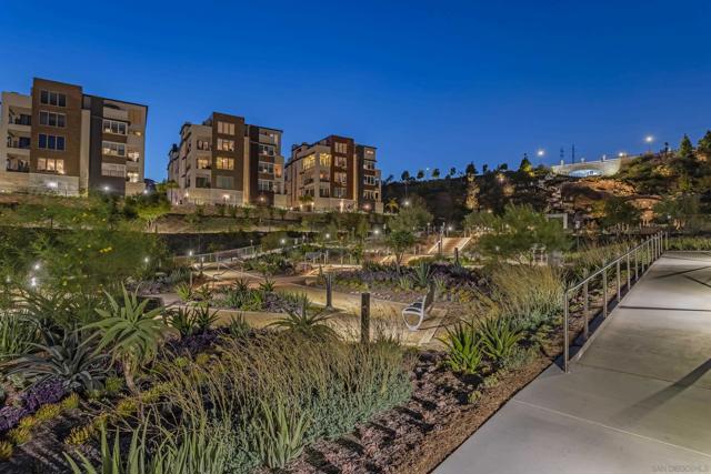 7824 Inception Way, San Diego CA: https://media.crmls.org/mediaz/6d571074-00a6-4633-8df7-2b0bef3f1970.jpg