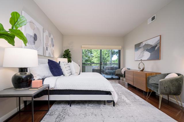 1280 Sharon Park Drive, Menlo Park CA: https://media.crmls.org/mediaz/6d574ad9-045d-459a-b91c-1bf059ed864b.jpg