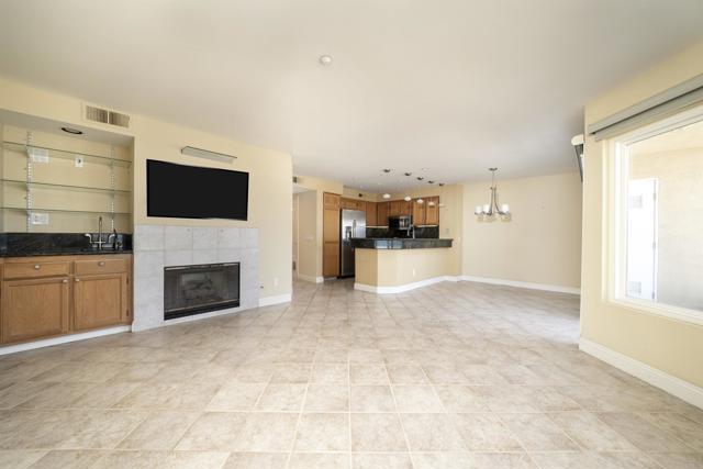 Detail Gallery Image 8 of 28 For 400 N the Strand #27,  Oceanside,  CA 92054 - 2 Beds | 2 Baths