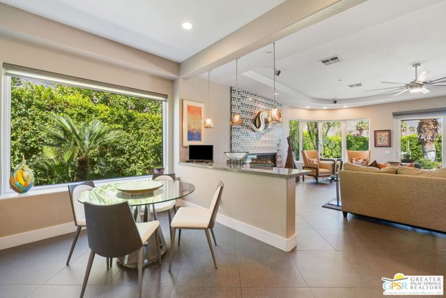 450 E Bogert Trail, Palm Springs CA: https://media.crmls.org/mediaz/6d59e087-df39-4c89-983f-fc9f44aad7dc.jpg
