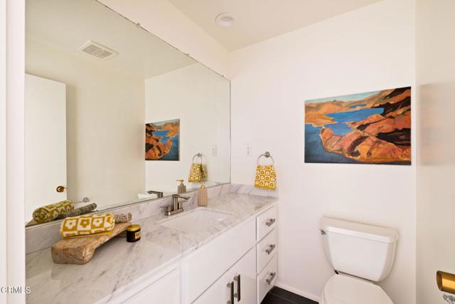 1256 Club House Drive, Pasadena CA: https://media.crmls.org/mediaz/6d5a05b0-1a32-4ada-8eca-2cc89056bfd0.jpg