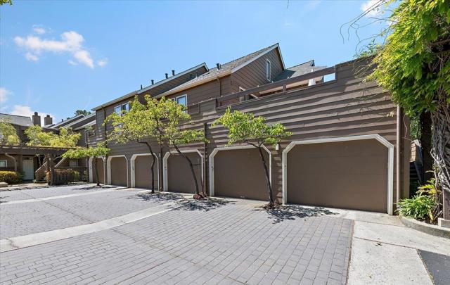 953 Shoreline Drive, San Mateo CA: https://media.crmls.org/mediaz/6d5a2176-0229-49ed-8067-5fdca2490e3f.jpg