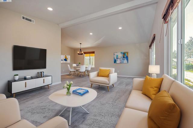 29270 Sandburg Way, Hayward CA: https://media.crmls.org/mediaz/6d5ae1c8-5412-4d50-bb30-6abca9915cf2.jpg
