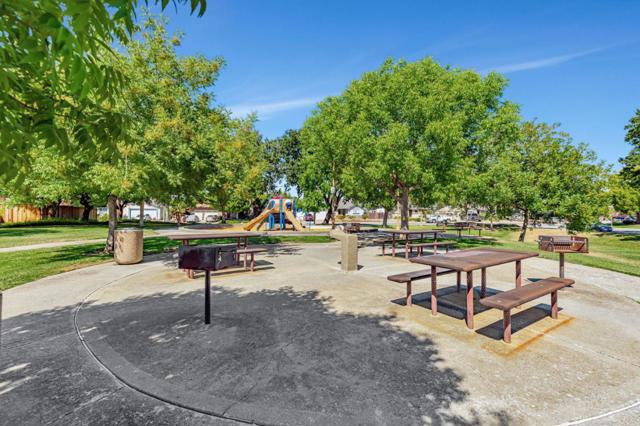 15202 Monticello Way, Morgan Hill CA: https://media.crmls.org/mediaz/6d5b6e61-b9cd-43d9-b5ef-2886cc708d11.jpg