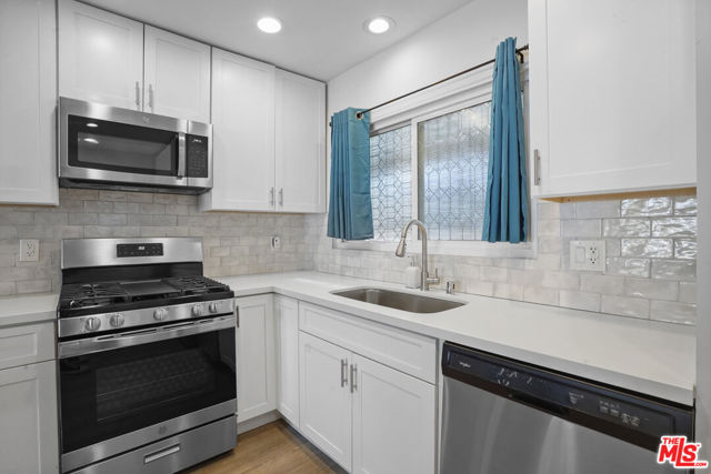 20243 Valerio Street photo 7