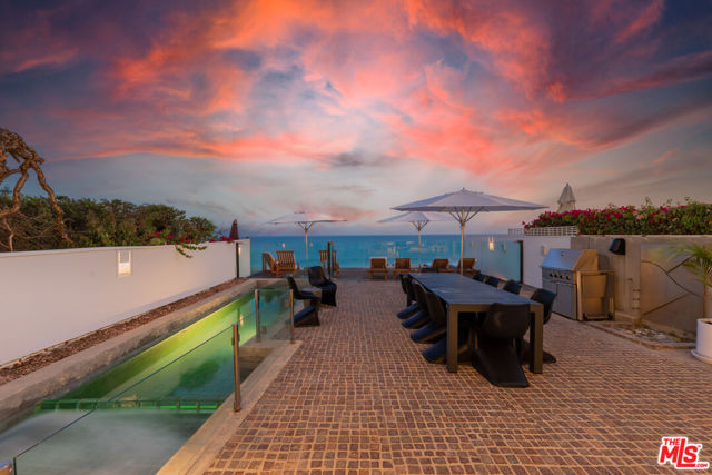 23754 MALIBU Road, Malibu CA: https://media.crmls.org/mediaz/6d5c6cef-1ec6-4465-941d-eee6baf55acc.jpg