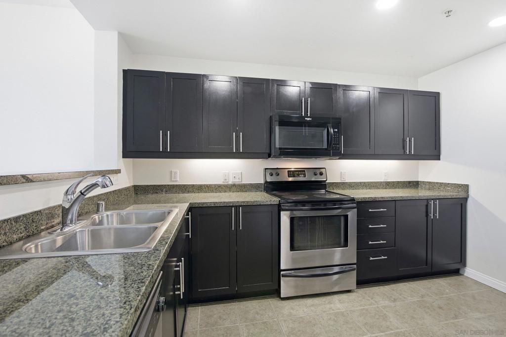 253 10th Ave - photo 8