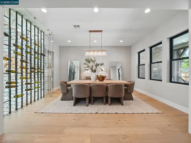 180 Castle Hill Ranch, Walnut Creek CA: https://media.crmls.org/mediaz/6d5ccc77-0d2d-42c2-9e0d-65b3c1de0222.jpg