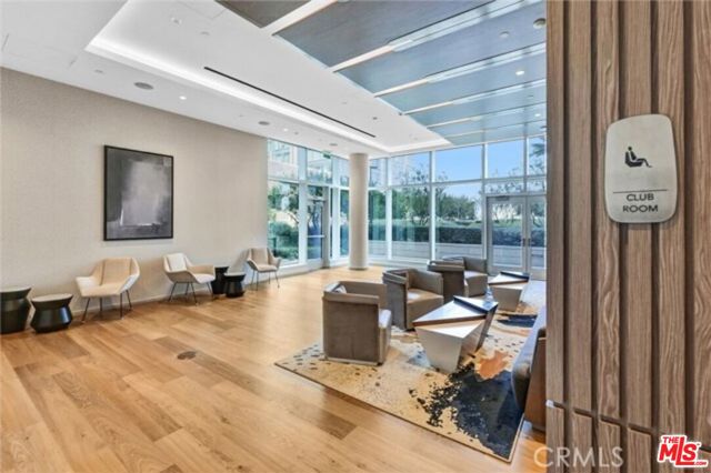 877 Francisco Street, Los Angeles CA: https://media.crmls.org/mediaz/6d5eb5c3-9791-428a-8b53-9adf1848ab64.jpg