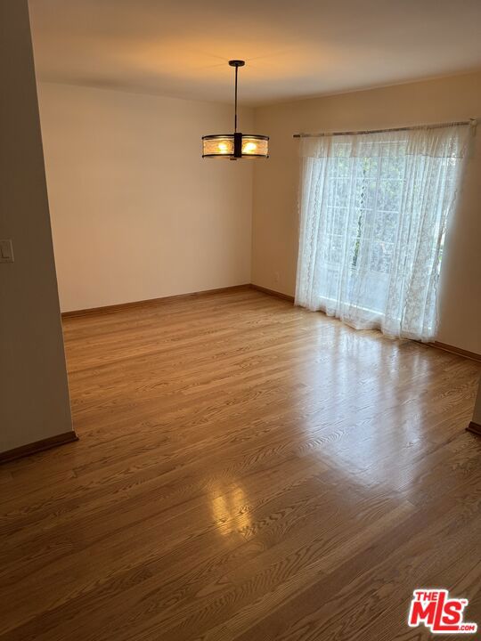 4647 Willis Avenue, Sherman Oaks CA: https://media.crmls.org/mediaz/6d608b22-c38d-49fe-9c1e-581fa9750517.jpg
