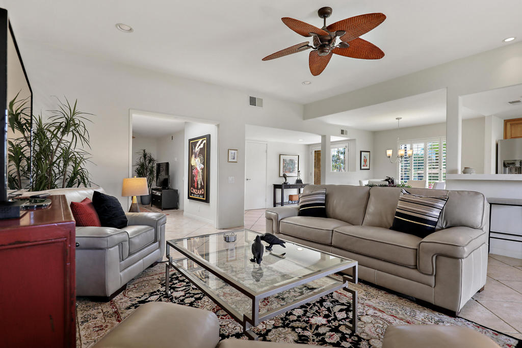89 La Ronda Drive