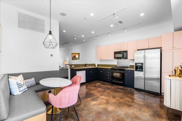 3552 Melody Lane, Palm Springs CA: https://media.crmls.org/mediaz/6d615010-09a3-4cf0-a3a3-9faf48e6b3f9.jpg