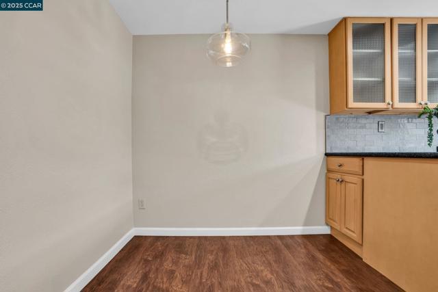 1430 Tampico Pl, Walnut Creek CA: https://media.crmls.org/mediaz/6d61c653-200d-454a-ad45-e88ec05b0071.jpg