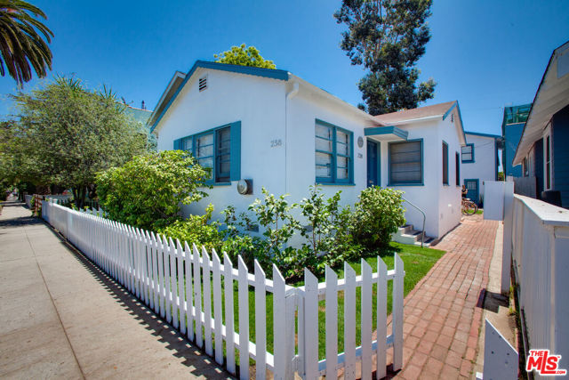 236 MARKET Street, Venice, California 90291, ,Residential Income,For Sale,MARKET,22170967