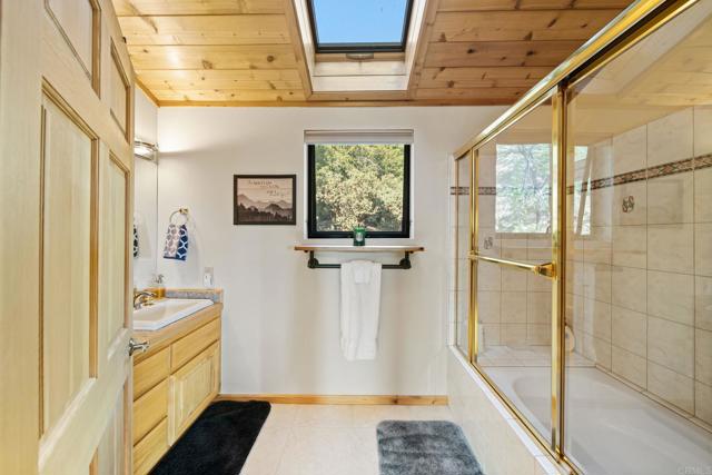 Detail Gallery Image 23 of 75 For 24938 Roble Drive, Idyllwild,  CA 92549 - 3 Beds | 2/1 Baths