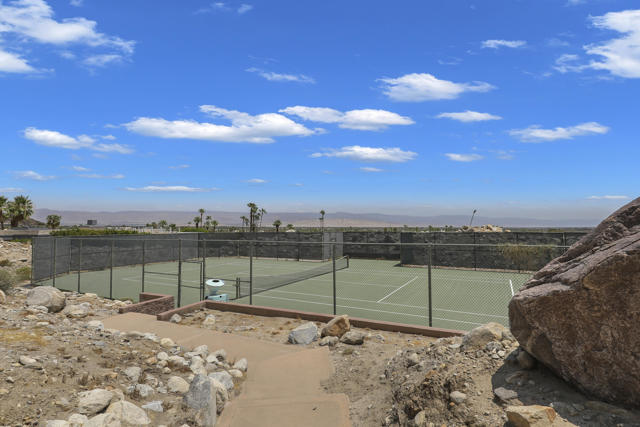 770 S La Mirada Road, Palm Springs CA: https://media.crmls.org/mediaz/6d632fcc-3342-4096-b8be-854bc1095726.jpg