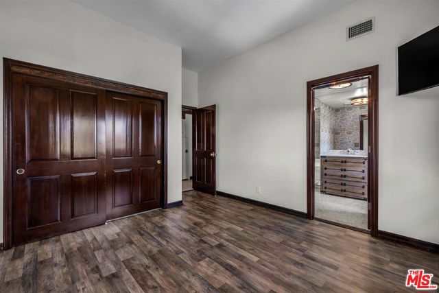 4 Bed Home for Sale in Los Angeles, California