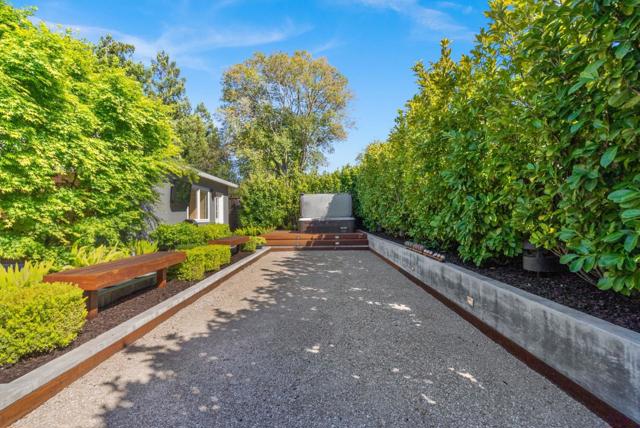 113 Wildwood Avenue, San Carlos CA: https://media.crmls.org/mediaz/6d656e48-2249-4e4f-a23a-e6fe21973487.jpg