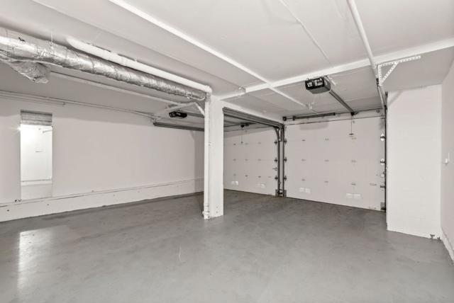 2142 Sand Hill Road, Menlo Park CA: https://media.crmls.org/mediaz/6d65cdfa-06fe-4f52-be8a-26dce261d899.jpg
