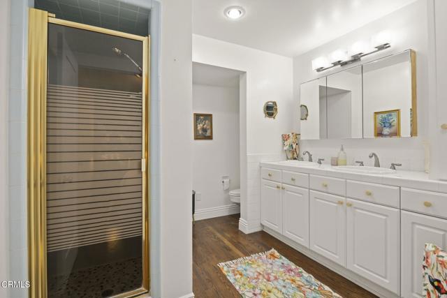 999 Waterbury Lane, Ventura CA: https://media.crmls.org/mediaz/6d66e4a3-ee35-4488-9f70-8b9a6f7a2cd8.jpg