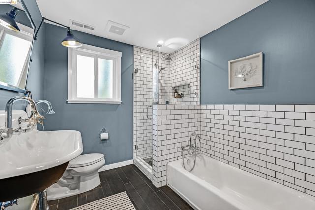 1424 Sunnyslope Ave, Belmont CA: https://media.crmls.org/mediaz/6d67b404-4c41-4f39-ae01-ebef06307828.jpg