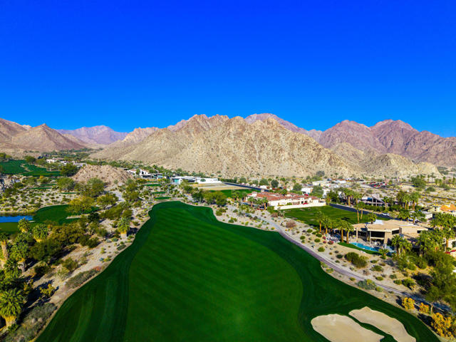 79525 Tom Fazio N Lane, La Quinta CA: https://media.crmls.org/mediaz/6d68d220-8cac-496a-aea4-7f99a6f3acb7.jpg
