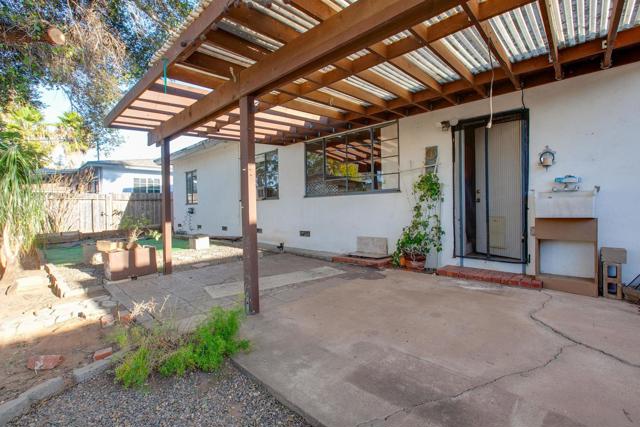 228 15th Ave, Escondido, California 92025, ,Multi-Family,For Sale,15th Ave,240028232SD