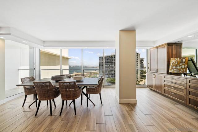 1780 Avenida Del Mundo, Coronado CA: https://media.crmls.org/mediaz/6d69cc17-bbbb-4904-885f-7b990805e2ae.jpg