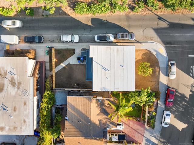 4204 06 Division St, San Diego CA: https://media.crmls.org/mediaz/6d6a442a-98a0-4be2-aa7a-840579ab68ee.jpg
