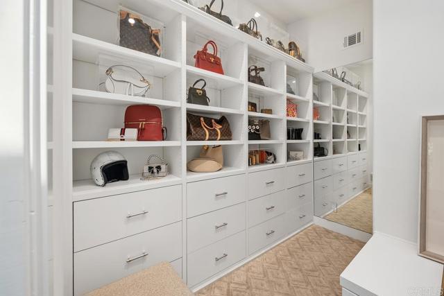 Detail Gallery Image 20 of 31 For 555 Amphitheatre Dr, Del Mar,  CA 92014 - 6 Beds | 5/1 Baths