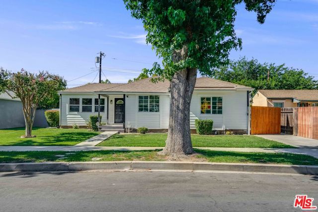 18319 Erwin Street photo 1
