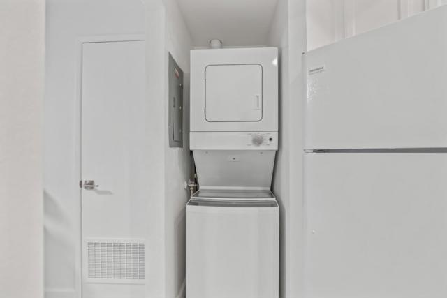 999 W Evelyn Terrace, Sunnyvale CA: https://media.crmls.org/mediaz/6d6dbaeb-388f-4158-a917-5b61e8c2619e.jpg