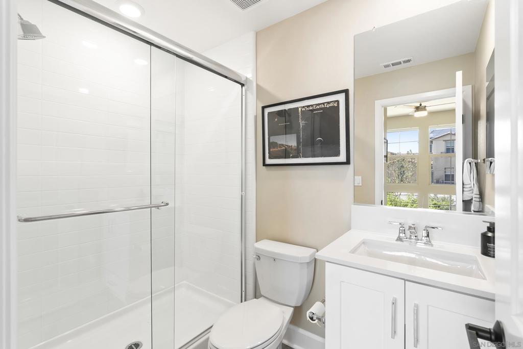 944 Lindbergh - photo 20