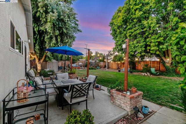 4533 Santa Cruz Ct, Fremont CA: https://media.crmls.org/mediaz/6d6e2838-afcd-4f13-a3fd-014cf90dcd0d.jpg