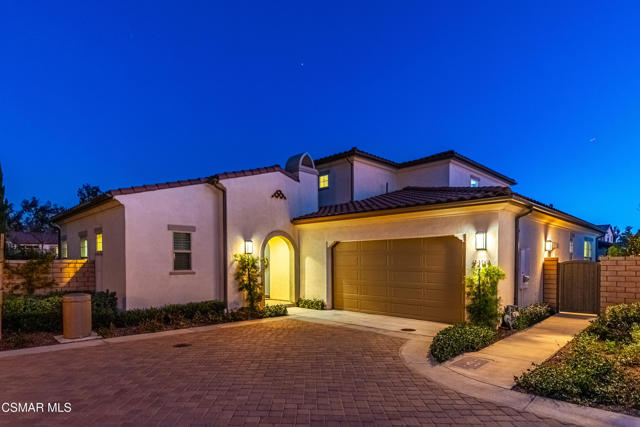 2492 Rondell Road, Camarillo CA: https://media.crmls.org/mediaz/6d6ea033-1e6e-4e30-9aff-2f1245644291.jpg