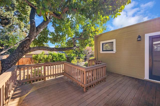 333 Waverley Street, Palo Alto CA: https://media.crmls.org/mediaz/6d6f282d-823e-4b7a-887b-021ca267ed75.jpg