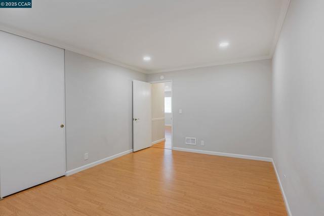 3797 Oxford Cmn, Fremont CA: https://media.crmls.org/mediaz/6d6f28e8-38d4-49ec-aff4-9c263e98ab4a.jpg