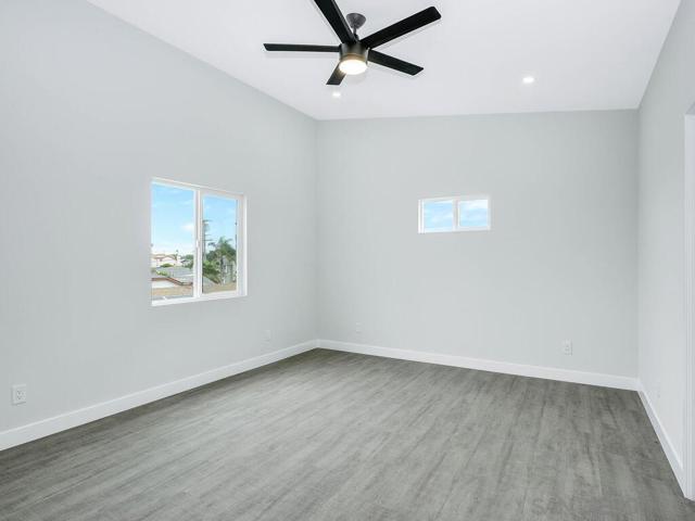 Image 12 of 33 For 1064 11th Street  Unit #1