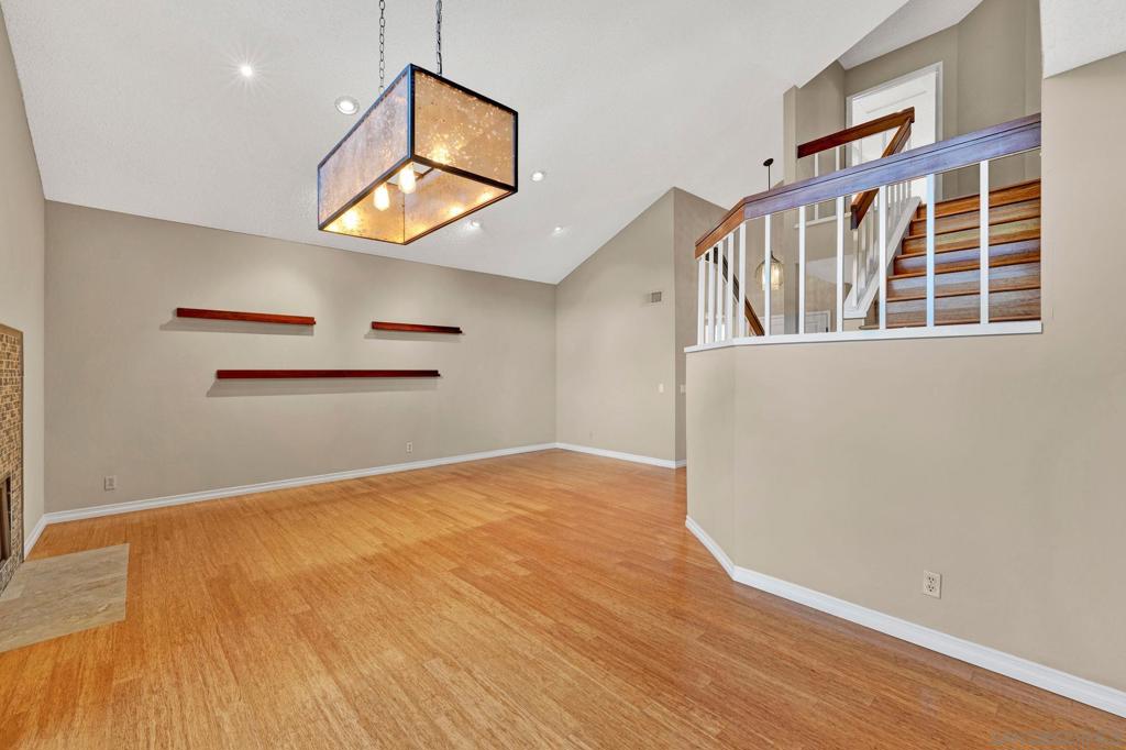 MLS #250041383SD image #11