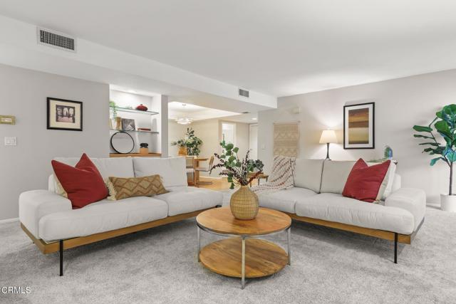 Detail Gallery Image 4 of 37 For 640 S Lake Ave #105,  Pasadena,  CA 91106 - 2 Beds | 2/1 Baths